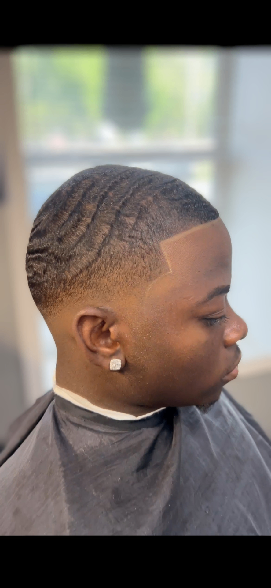 360 waves with crisp line-up and taper